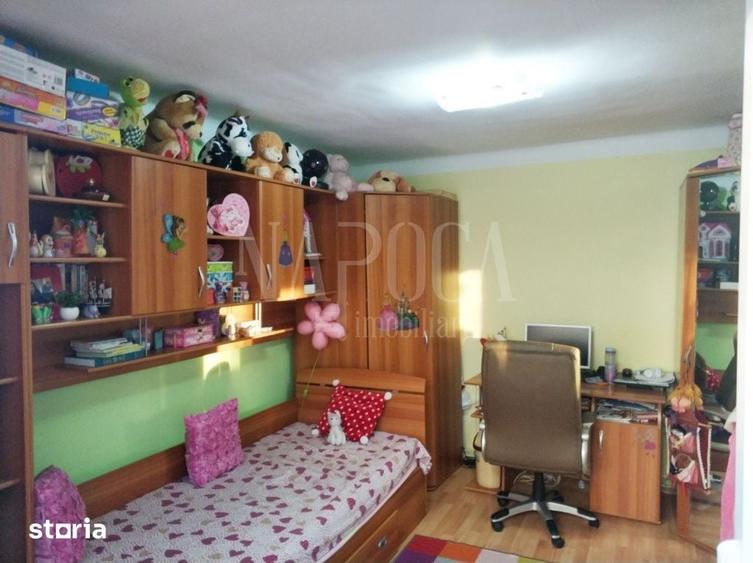 Casă cu 4 camere decomandat cu Teren 238 Mp în Între Lacuri