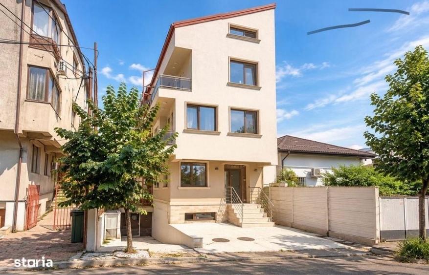 Apartament cu 4 camere decomandat în Bucureștii Noi