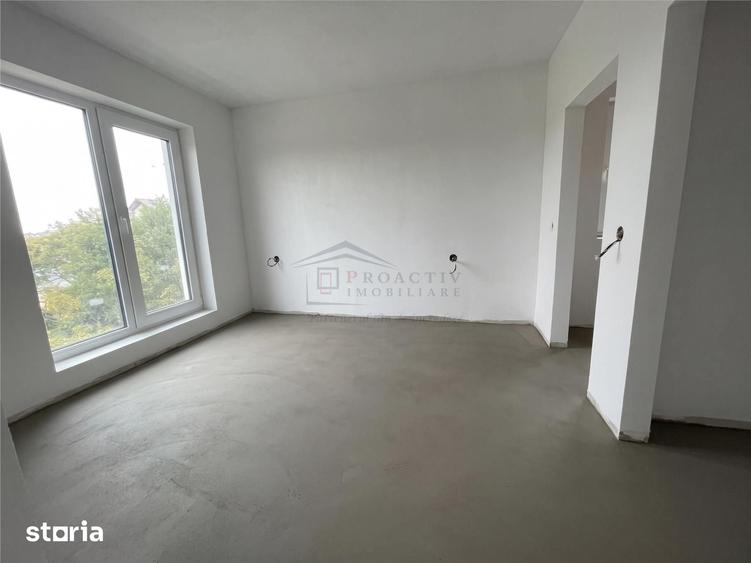 Casă cu 4 camere cu Teren 300 Mp în Ipotești