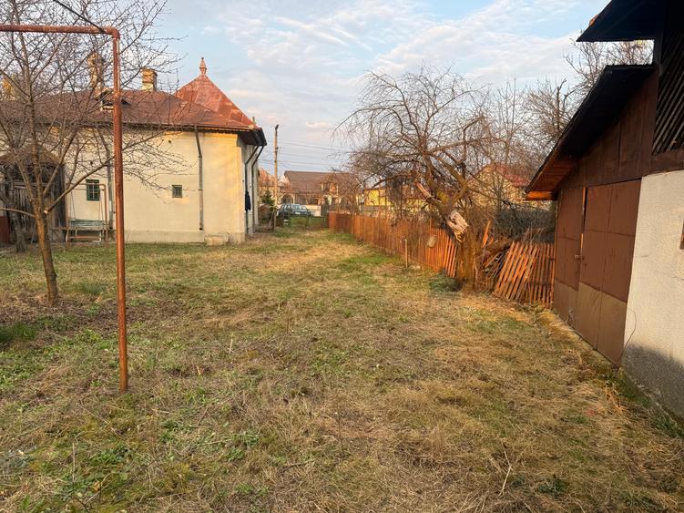 Casă individuală cu 3 camere cu Teren 4000 Mp în Ulmi