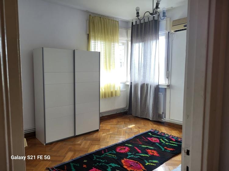 Apartament cu 3 camere decomandat în Ultracentral