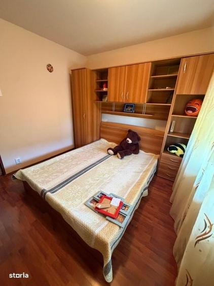 Apartament cu 3 camere semidecomandat în Central