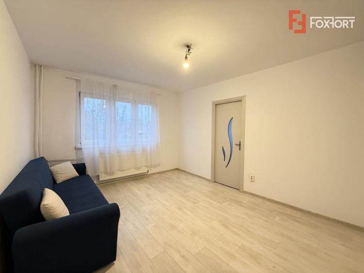 Apartament cu 2 camere semidecomandat, mobilat în Blașcovici