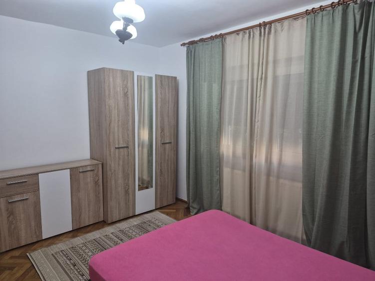 Apartament cu 2 camere decomandat în Drumul Sării