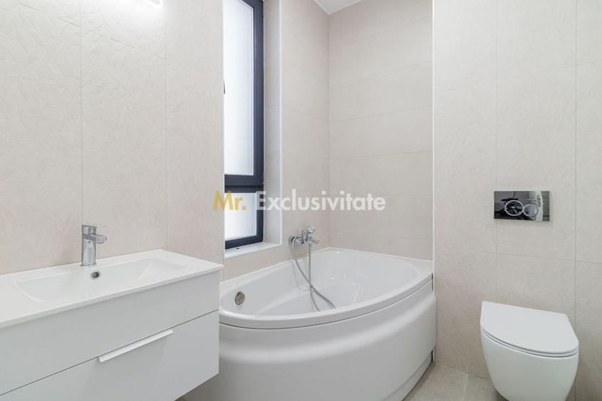 Casă cu 5 camere cu Teren 126 Mp în Giurgiului