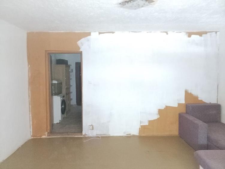 Garsonieră decomandată în Confecții