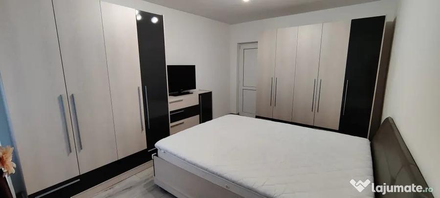 Apartament cu 2 camere decomandat în Lazaret