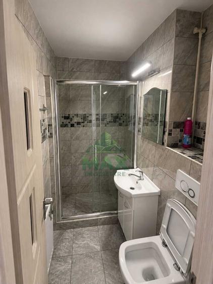 Apartament cu 2 camere decomandat în Malu Roșu