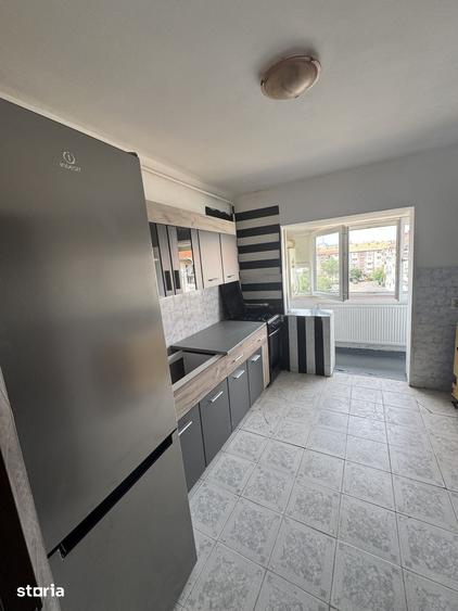 Apartament cu 2 camere decomandat în Carpați 2