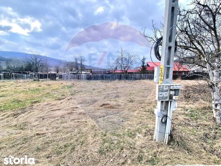Teren de 2286 mp, în Mărgineni