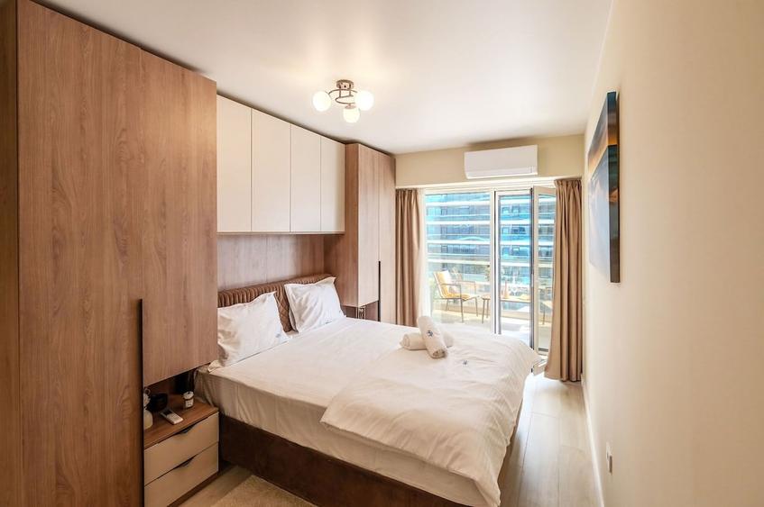 Apartament cu 3 camere decomandat în Mamaia-Sat