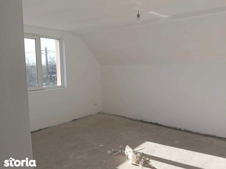 Casă cu 5 camere cu Teren 800 Mp în Remetea Mare