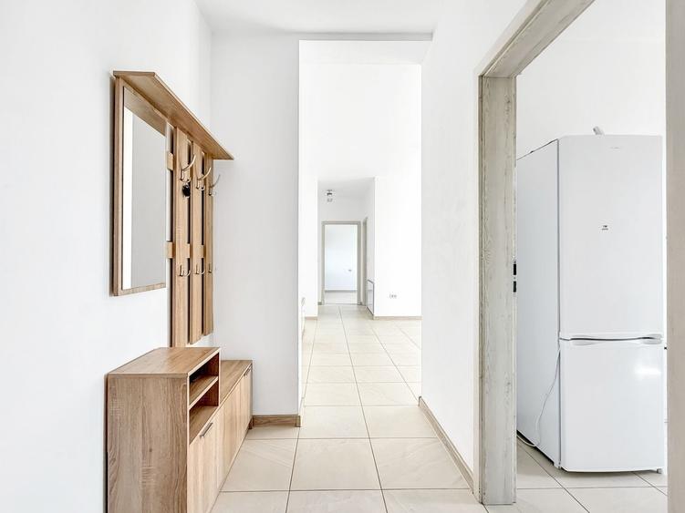 Apartament cu 2 camere semidecomandat în Giroc