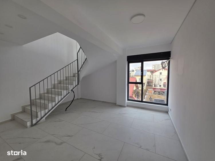 Apartament cu 4 camere în Aviației