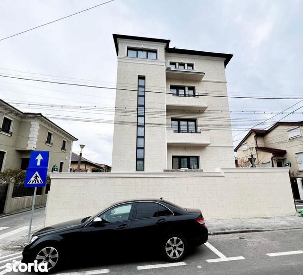 Apartament cu 8 camere în Mitropolie