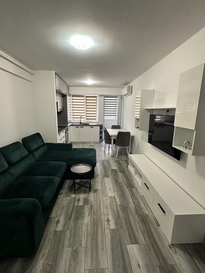 Apartament cu 2 camere semidecomandat în Exterior Vest