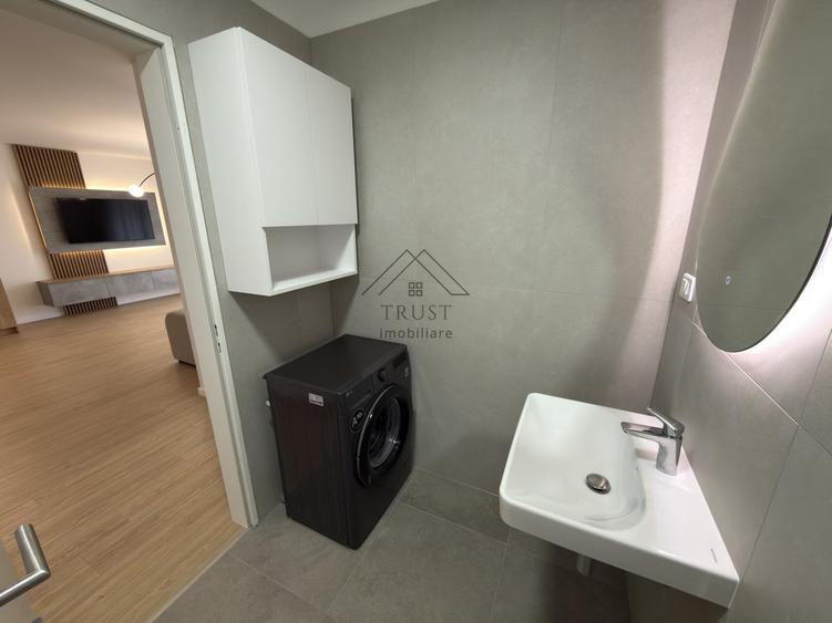 Apartament cu 2 camere decomandat, mobilat în Semicentral