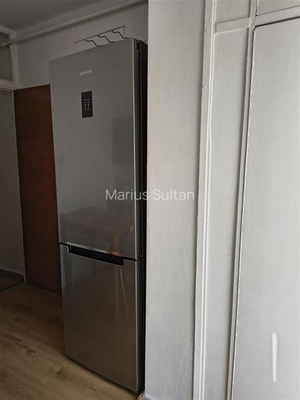 Apartament spre inchiriere, 400 euro in Centrul Civic, Brasov