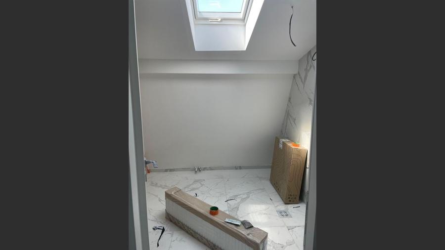 Apartament cu 3 camere decomandat în Bartolomeu