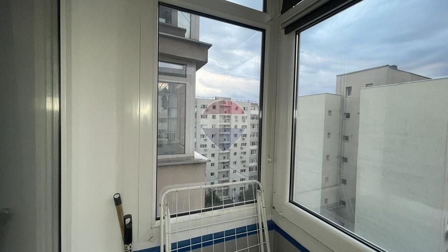 Apartament cu 2 camere decomandat, mobilat în Titan