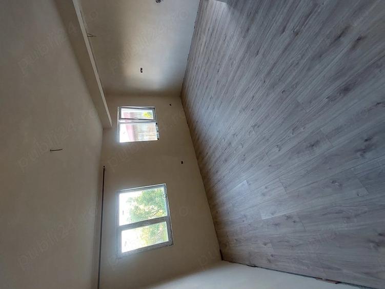 Casă cu Teren 450 Mp în Nisipari