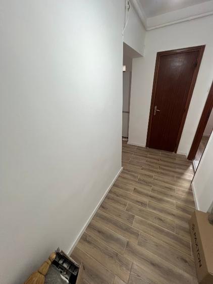 Apartament cu 3 camere decomandat în Doamna Ghica