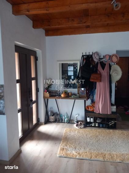 Casă cu 2 camere cu Teren 2377 Mp în Benic
