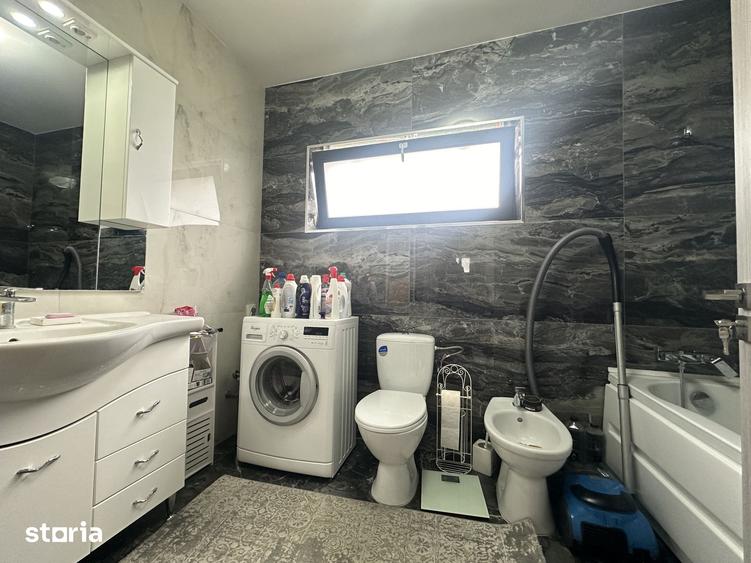 Casă cu 4 camere cu Teren 420 Mp în Bucium