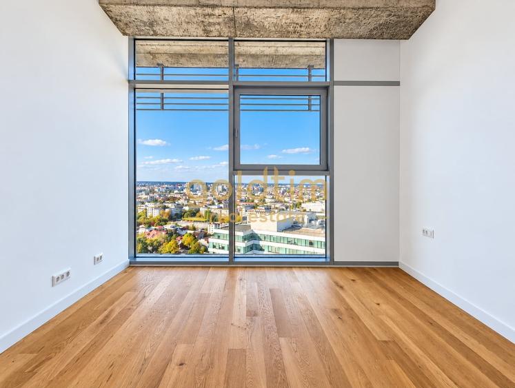 Apartament cu 4 camere semidecomandat în Floreasca