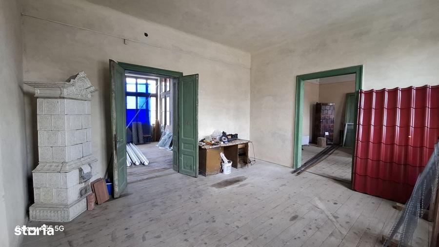 Casă cu 4 camere în Ilia