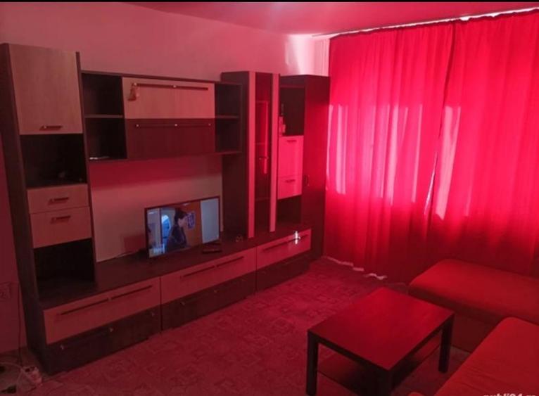 Apartament cu 2 camere nedecomandat în Complex Studențesc
