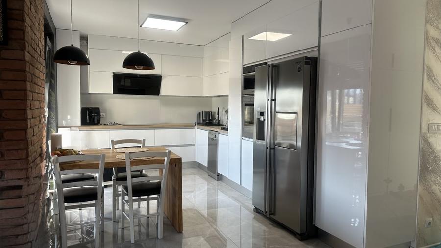 Apartament 3 camere LUX | 2 băi | Terase 60 mp | Parcare - 10