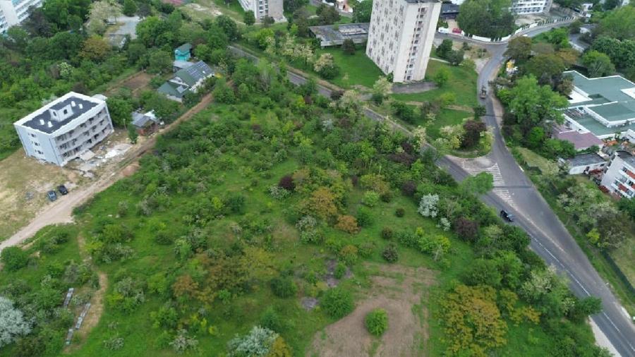 Teren Construcții intravilan de 5000 mp, în Sud