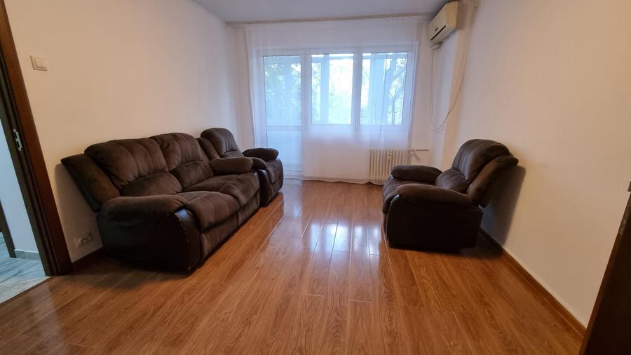 Apartament cu 2 camere semidecomandat în P-ța Unirii