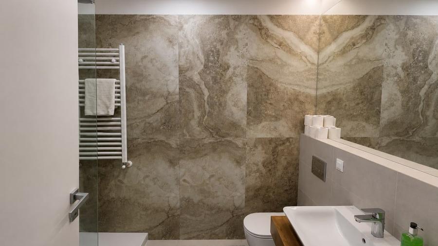 Apartament cu 2 camere semidecomandat, mobilat în Aviației