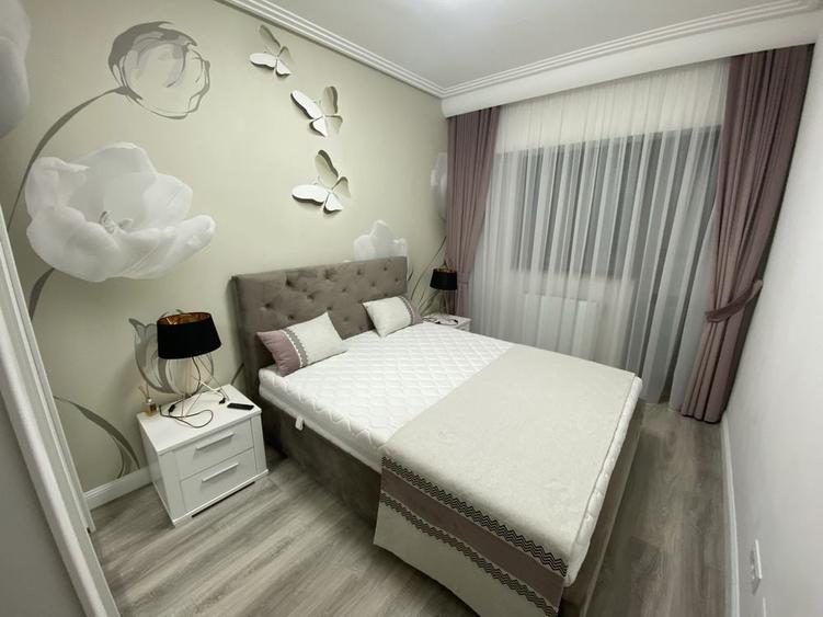 Apartament cu 2 camere decomandat în Exterior Vest