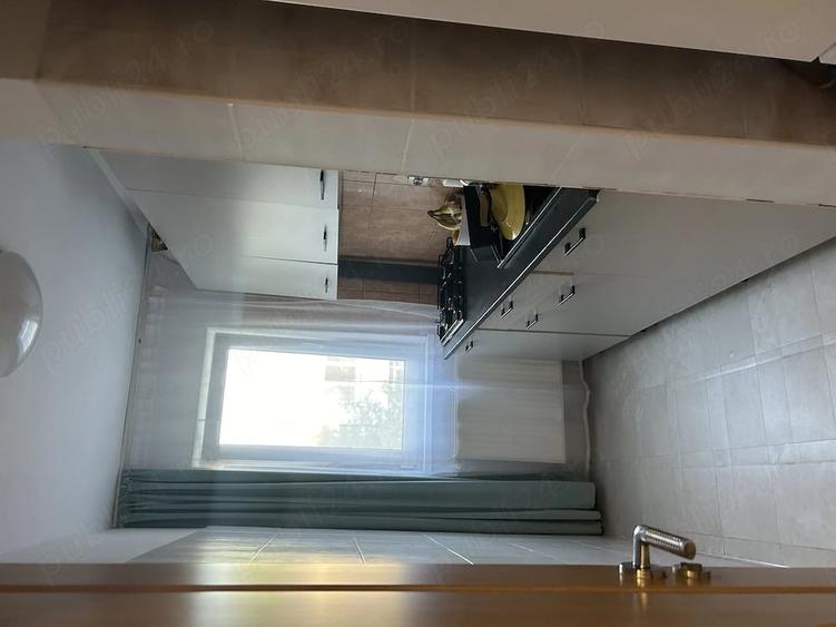 Apartament cu 2 camere semidecomandat în Berceni