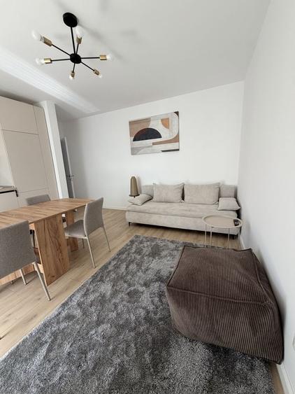 Apartament cu 2 camere semidecomandat în Central