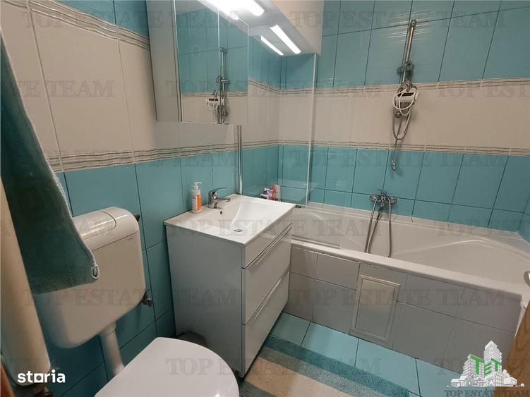 Apartament cu 3 camere decomandat în Grivița