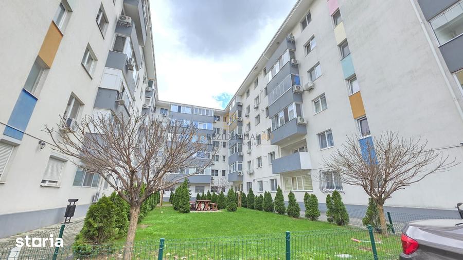 Apartament cu 3 camere decomandat, mobilat în Metalurgiei