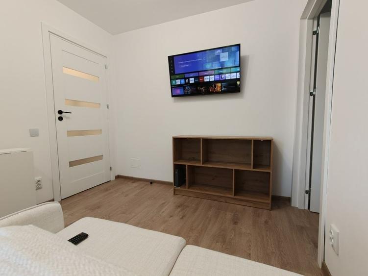Apartament cu 2 camere semidecomandat în Dosu Bricii