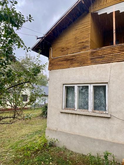 Casă cu 2 camere cu Teren 2105 Mp în Voila
