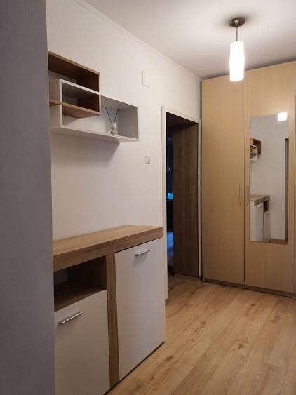 Apartament cu 2 camere decomandat în Teiul Doamnei