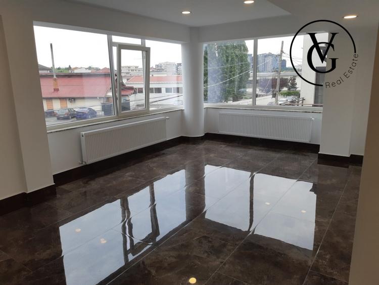 Duplex cu 11 camere cu Canalizare în Floreasca