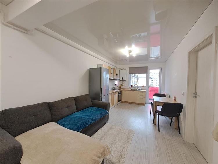 Apartament cu 2 camere decomandat în Vișani