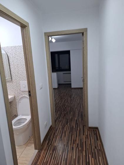 Apartament cu 3 camere decomandat în Radu Negru