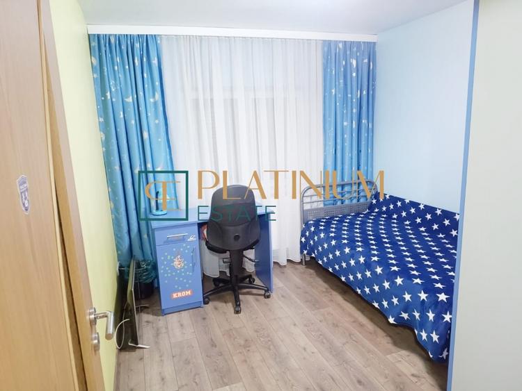 Apartament cu 4 camere decomandat, mobilat în Lipovei