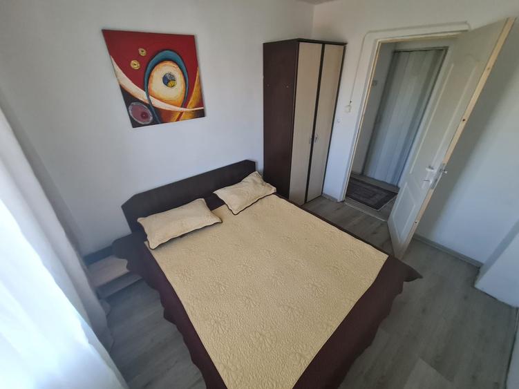 Inchiriez apartament de 2 camere transformat in 3 Faleza Nord plaja Reina/Complex - 14