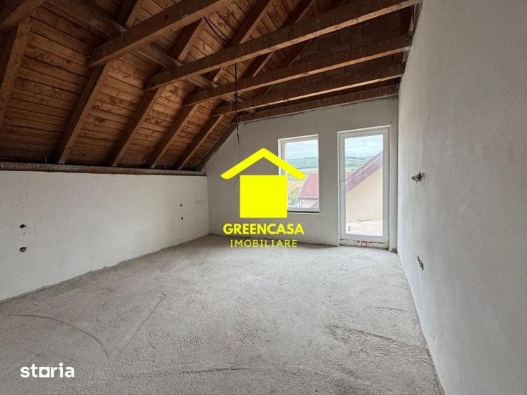 Casă cu 4 camere cu Teren 500 Mp în Chinteni
