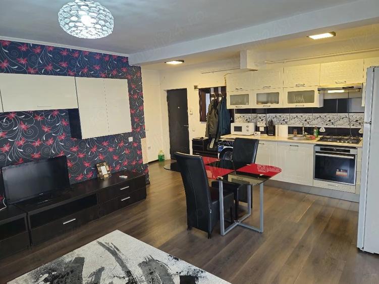 Apartament cu 2 camere semidecomandat în Florești
